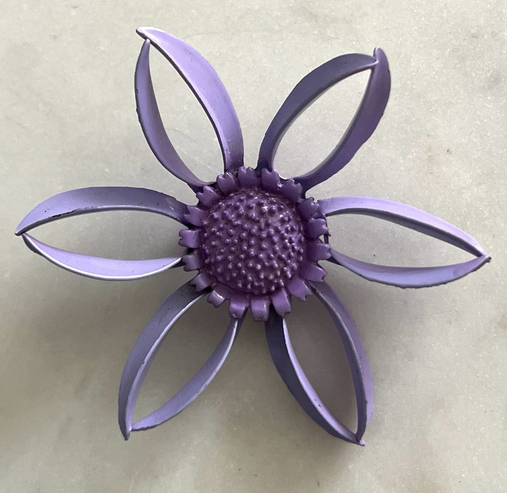 Vintage Lavender Enamel Flower Brooch 💜