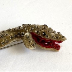 Vintage 40s Alligator Lizard Brooch Sequin Handmade READ