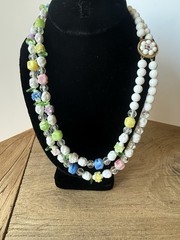 VTG Acrylic Pastels Flower Embellished Clasp Kawaii Core Summer Beaded Necklace