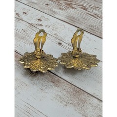 Vintage Clip On Earrings – 1.25″ Stunning Antique Gold Tone Statement Earrings