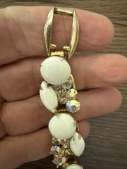 VTG JULIANA D&E Gold Tone Milk Glass AB & Clear Rhinestone Bracelet Borealis