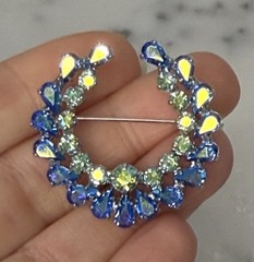 VTG B David Designer Blue Green Uranium AB Crystals Rhinestones Wreath Brooch
