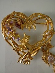 Vintage Kirks Folly Wisteria Heart Wood Fairy Gold Tone Rhinestone Brooch
