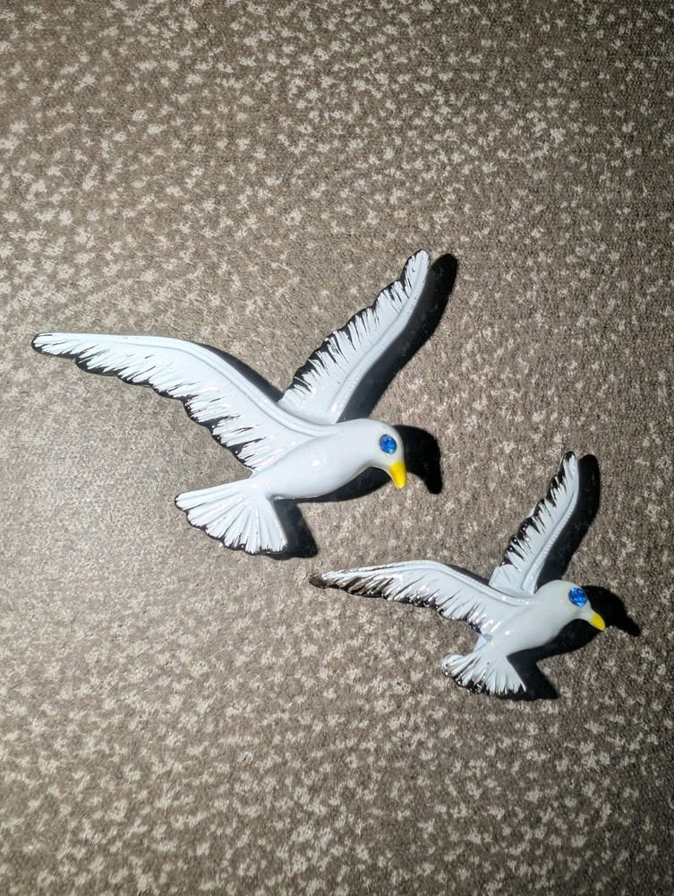 2 Vintage SIGNED GERRYS Seagull Enamel Brooches- 1 Large & 1 Small