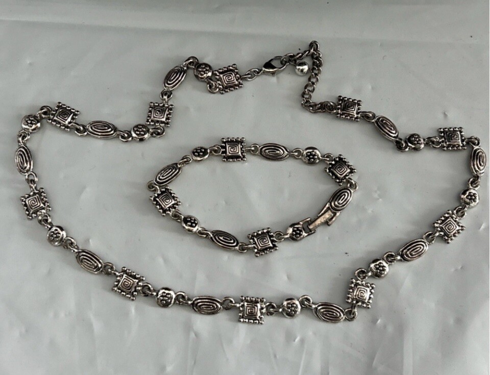 Napier Necklace and Bracelet Set Silver Contemporary Design And Shapes 2 Pieces