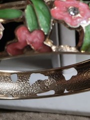 Vintage Floral Enamel Clamper Bracelet Signed 7 1/2 In