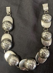 Vtg Rare SilverTone 8″ Baseball Cap Link Bracelet 50s Novelty Sport Memorabilia