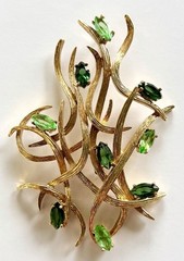Vintage BENEDETTO PANETTA MCM ABSTRACT XL PENDANT 3 3/4” Faux Peridot Emeralds