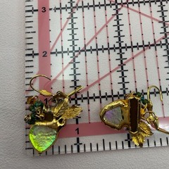 Vintage ARTISAN▪️ Modernist Dichroic Fused Glass Leaf Dangle Earrings GOLD Bead