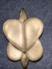 Nava Segev Israel 1993 Two Way Double Heart Brooch Pendant Satin Gilt