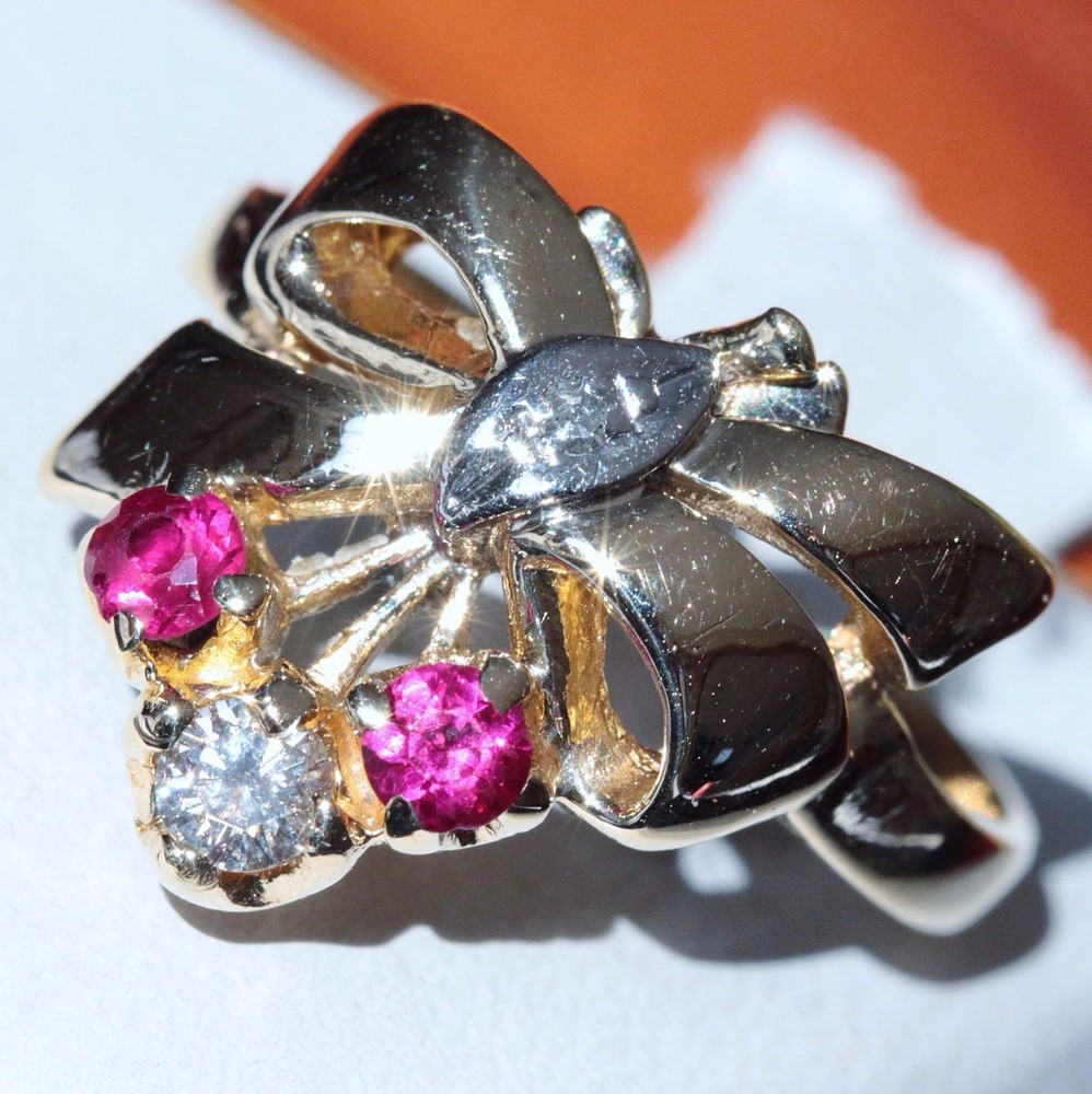 14k multi tone gold 1930’s size 6.5 bow ring 0.39ct treated ruby diamond 3.8gr
