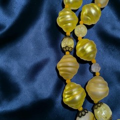 Vintage 1950s Yellow Lucite Crackle Glass Double Strand Necklace AB Wedding Cake