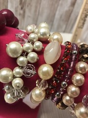 15 Vintage Womens Bracelets Assorted Shades Styles Beads & Free Shipping
