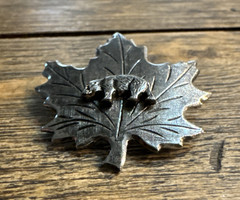 Vintage Great Smoky Mountains Souvenir Brooch Pin Maple Leaf Bear Silver Tone