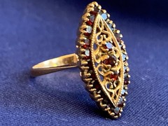 Vtg 18K Yellow Gold Ring 5.2g Fine Jewelry Size 7.75 Band Garnet Color *READ*