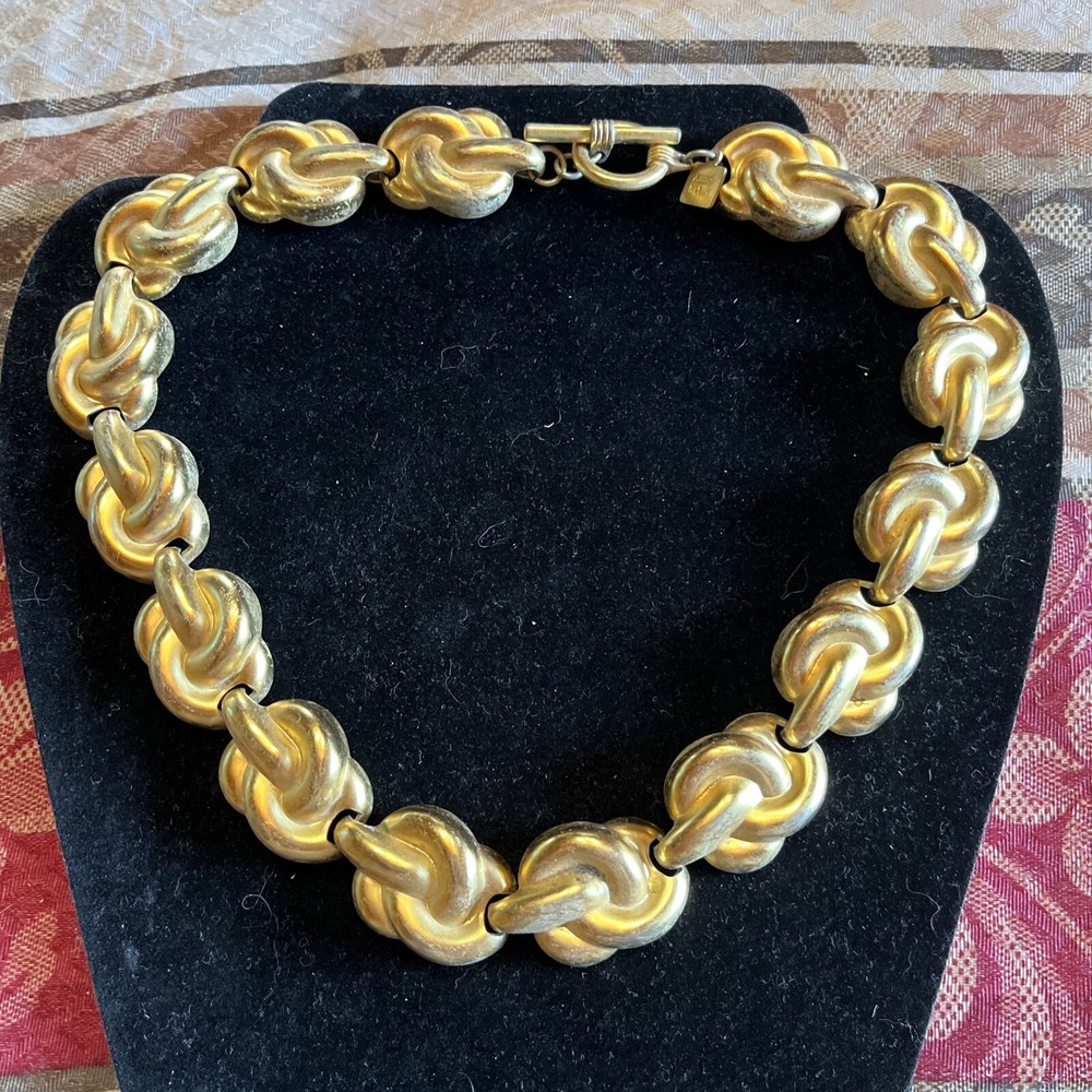 Vtg Anne Klein Infinity Love Knot 17” Gold-tone Collar Necklace Career
