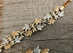 VINTAGE Sarah Coventry Maple Leaf Gold Silver Tone Bracelet Brooch Set GORGEOUS