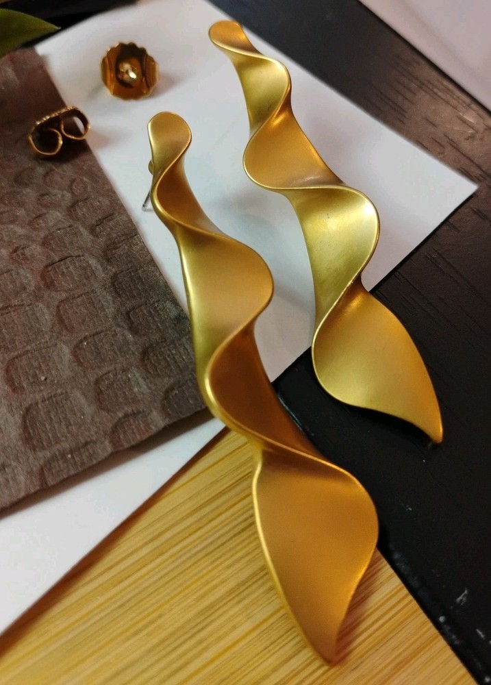 Designer AVON Matte Golden Tone Folded Wavy Metal 2 7/8″ Long Post Earrings!