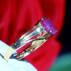 10k yellow gold sz 4.5 ring 0.80ct natural, treated ruby solitaire 1.47gr Nissko