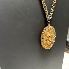Vintage Napier Flower Locket Pendant w/ Original Photo on Gold Toned Chain 28″