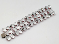 Vtg. 50’s Signed Selro Selini Pink Confetti Lucite Cabochon Silvertone Bracelet