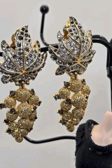 Vintage JOMAZ Clip On Earrings Gold Grape Cluster Rhinestone Leaf Statement