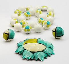 3 Piece Vintage Floral & Geometric Bead Necklace Clip On Earrings Brooch Set