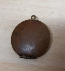 Antique Victorian Vintage Estate Brass Photo Heart Floral 1″ Locket Pendant
