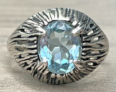 Vintage Sterling Silver 925 Sky Blue Topaz Textured Halo Domed Ring Signed (M)