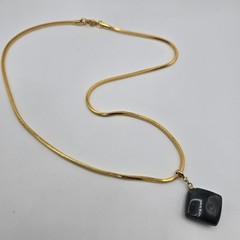 Vintage Yellow Gold Tone Snake Chain Hunter Green Stone Pendant