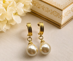 Carolee Gold Tone Faux Pearl Teardrop Hoop Drop Earrings 1.5 In Vintage