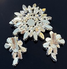 Gorgeous Signed Weiss Blues Brooch & Earrings Set