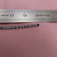 Vintage Rhinestone Necklace Blue Faceted Crystal Bib Choker 15 inch 102h
