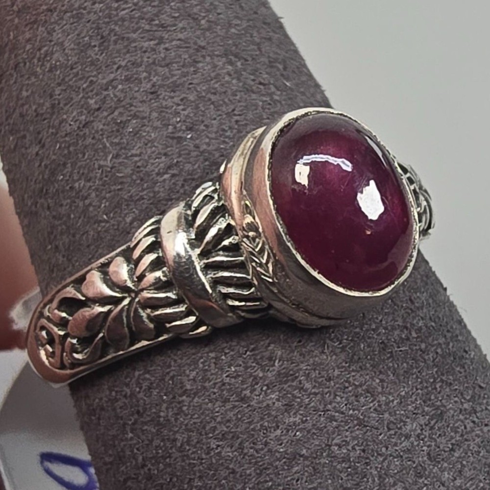 VTG 925 Sterling Silver & Ruby Cabochon Red Ring Size 9.5, 3.93g Moving Eye/Star