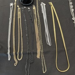 Large Lot Vintage Costume Jewelry Napier Monet Trifari Joan Rivers Heidi Klum ++