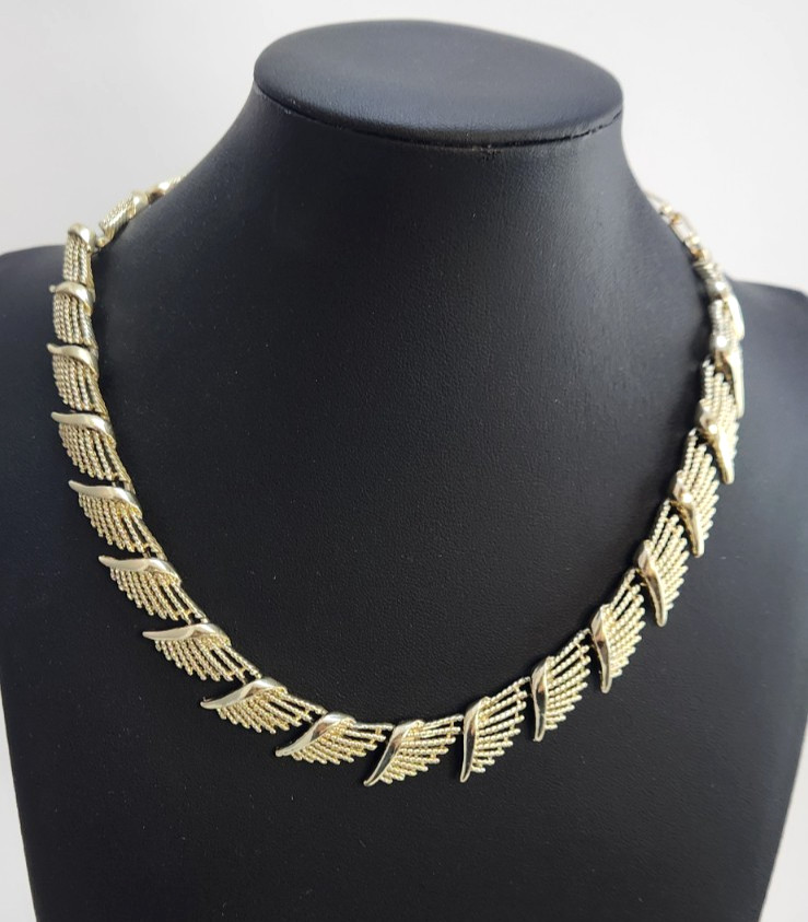 Coro Abstract Design link Gold Tone Vintage Necklace 16.75 inch 1950s 1960s