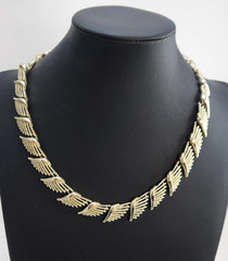 Coro Abstract Design link Gold Tone Vintage Necklace 16.75 inch 1950s 1960s