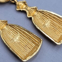 Vintage Ben-Amun Faux Pearl Clip On Earrings Gold Plated Run Way Tassel 3 1/8″