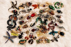 VTG Style Mixed Insect Bug Brooch Lot 50 Rhinestone Enamel Pins Spider Beetle