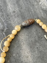 Vintage Necklace Graduated Yellow Natural Stone Onyx Beaded Estate Old Elegant