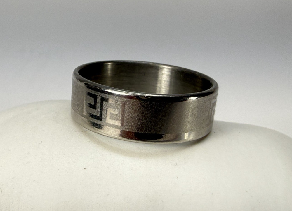Vintage Silver Tone Greek Key Design Band Ring Size 11.25