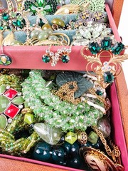 Grandma’s Vintage Green Jewelry Lot Some Signed 1.10lb All Wearable/Resellable