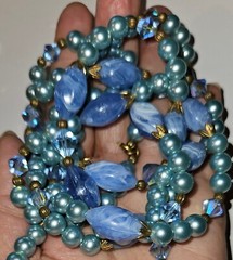 Gorgeous Blue Green 1950s-1960s Mid Century 54″ Necklace. Possibly Japan.