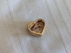 WM Marken signed 10K yellow gold heart pendant channel set cz 0.7g 0.5″ long