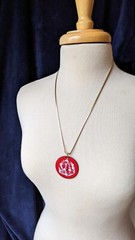 RED Enamel WHITE Heart Swirl Copper Vintage Pendant 24″ Gold Tone Necklace