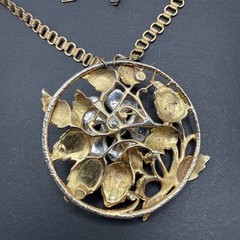 Vintage Book Chain Pendant Rhinestone Flower Necklace 17” C41