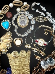 39pc Wearable & Repair Job Lot Antique Victorian Coral Glass Gold Filled Jewelry