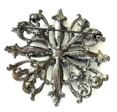 Vintage Beautiful Jet Black Metal Bright Green Marquis Rhinestone 2″ Brooch Pin