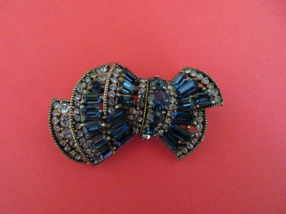 vintage signed HOLLYCRAFT 1955 BLUE RHINESTONE BOW BROOCH PIN baguettes
