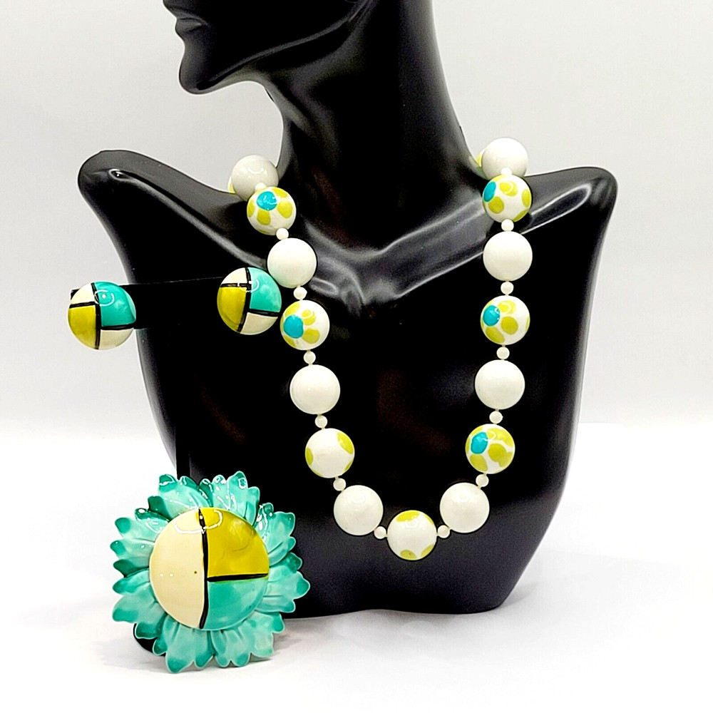 3 Piece Vintage Floral & Geometric Bead Necklace Clip On Earrings Brooch Set